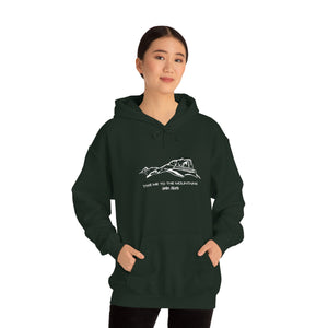 Unisex Heavy Blend™ Hooded Sweatshirt Take Me To The Mountains With Hinton AB