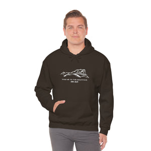 Unisex Heavy Blend™ Hooded Sweatshirt Take Me To The Mountains With Hinton AB